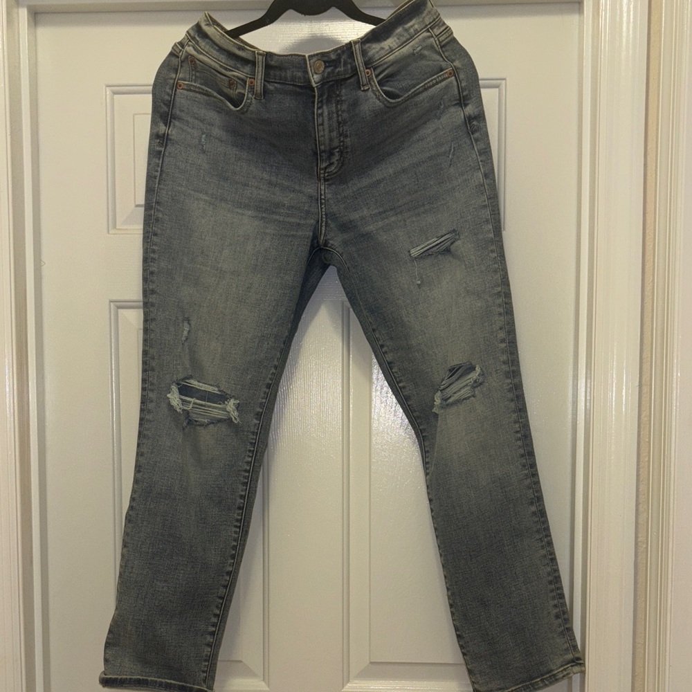 Distressed  Women's Jeans size 30- Never Worn- Free Shipping